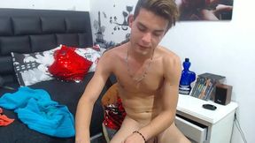 Kevin Lovve Private Show