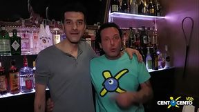 Cabines swing com coroas e travecos