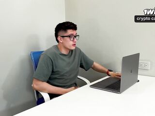 My hawt stepmom catches us screwing my stepsister and ends up joining the trio - Daniela andrea