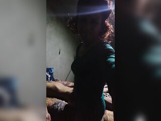 La novia de mi padre si que sabe ordeñarme y montarme