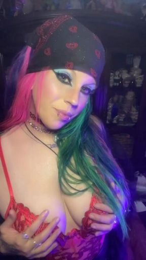 38:40:- Feet Glazed, Holes Stretched, Daddy’s Slut on Display 🦶🏼