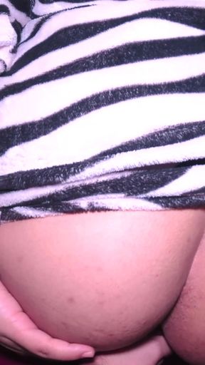 Busty Girl in Pajamas Likes to Fuck First Thing in the Morning