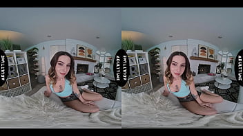 UP CLOSE VR - All-Natural Chanel Camryn Has MULTIPLE QUIVERING ORGASMS From Kyle Mason&#039_s Huge Dick