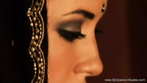 Beauty From Bollywood Exotic Babe