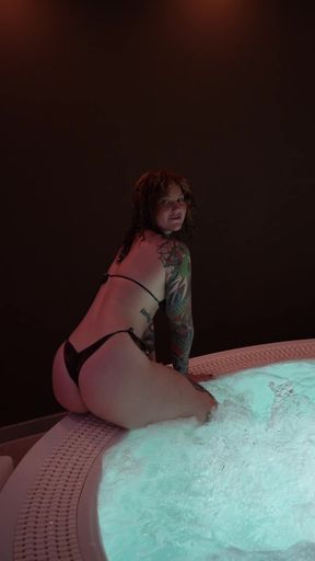 Amateur goth GF shows off her big ass and tits