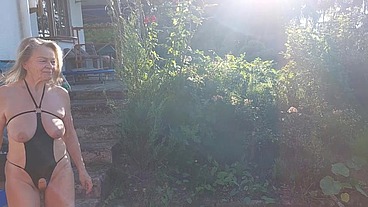 Martinawest - update #2 - M getting horny in her garden - May 17, 2026