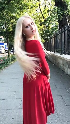 moonblonde video