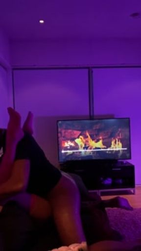 Los ram raids his islander girlfriends pussy and fills her up with hot cum