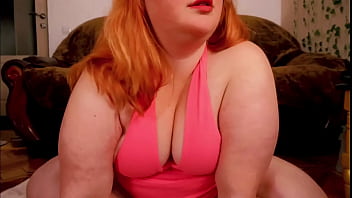 on stream, a fat girl shows her tits and stretches her dress