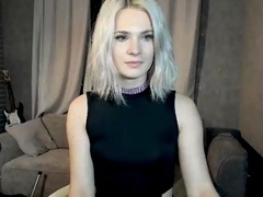 Close up with blonde hottie blowing a large dick