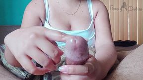 explosion de semen: mi dedo frotando su frenillo lo llevo al limite