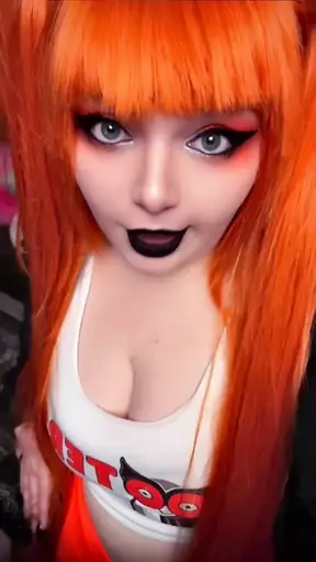 Fat Hooters Girl Thanks You for Tip