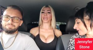 Jennyfer Stone shows her big ass and her pussy in the car - Big tits