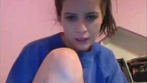 All natural a bit shy amateur webcam brunette exposed her pink twat