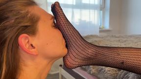 fishnet pantyhoses foot sucking and feet worship lesbian domination