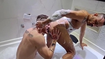 Kadu e Carmona sexo bareback