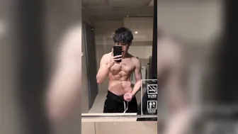 Handsome Asian Amateur Solo Male Handjob