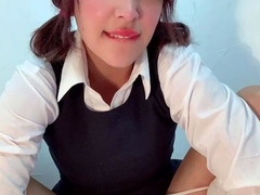 Amateur brunette webcam teen