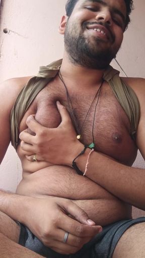 A big tummy boy was self fucking herself with her different style