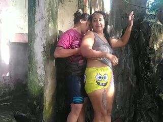 me baño al aire libre con mi mejor amiga two parte