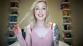 Mystie Mae - Giantess Shrinks And Plays With Stepbrother