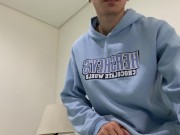 ME CALIENTA QUE MI VECINO CASADO ME VEA DESDE SU APTO