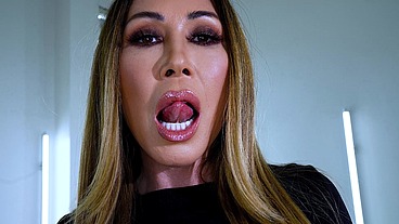 Kianna Dior Loves Facials 3 featuring Jonni Darkko