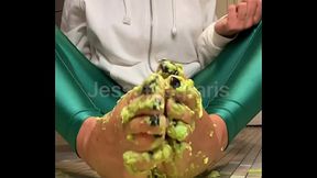 Viens me Cleaner les pieds Je bouge et frotte mes pieds comme personne ...