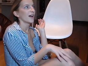 BEAUTIFUL TEEN GIVES AN INTENSE BLOWJOB AND RIMS