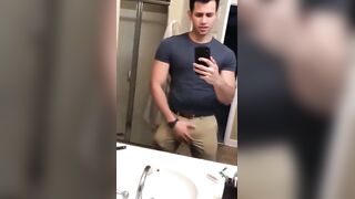 Watch this amateur stud stroke his massive rod and give a hot hairy handjob on webcam