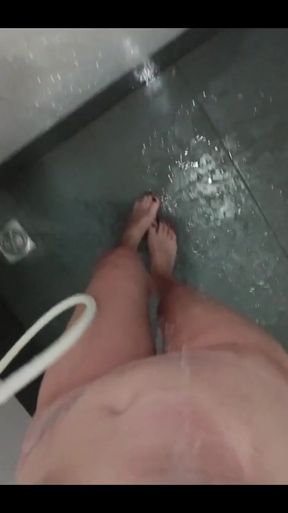Join Mami in the shower