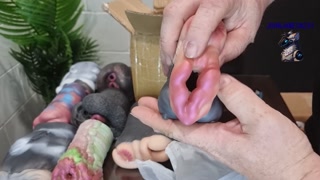 Unboxing / Review of order from Delices Defendus. Masturbators and Dildo (NOT SPONSORED)