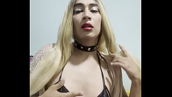 Travesti Masturbandose rico