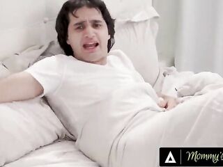 MAMAS HUNK - Ideal Stepmom Annie King Gets Her Snatch Full Of Cum By Stepson