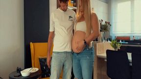Friends appreciated Diana's full belly MP4