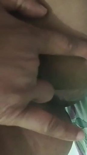 Desi Girl Fingering and Insert Her Finger and Squerting