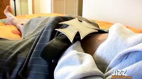 ”Sexy Kelly Cooper Wanking Solo While Wearing A Condom”