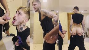 dando pra dez caras diferentes no banheiro publico