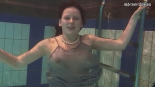 Enjoy underwater nude babes