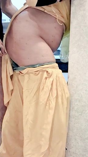 Desi housewife ki chudai ki kitchen me salwar utar kar   Clip 2