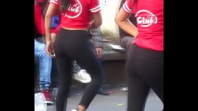 ESCOLAR CON CULITO RIQU&Iacute_SIMO BAILANDO