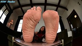 Megan Jones big dirty feet - MP4