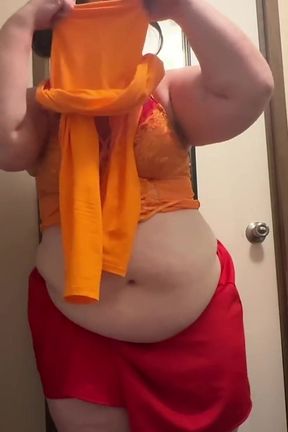 Velmas Scooby Snack Stuffed Belly