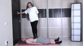 Kira - black sneakers trampling Full HD
