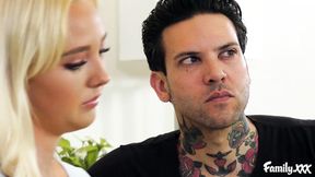 ”Mesmerizing blonde Paisley Porter is screwed by Small Hands”