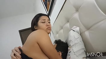 Mexican came to the United States and fucks her girlfriend who lives there for many years thanks to him she did not stay on the street but the favor was very expensive