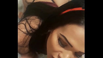 Boneca Amanda faz oral