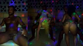 strip-tease duplo em alcobaca/bahia chupando duas gatas - lorrany exotica e eliane furacao