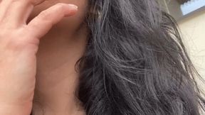 Shione Cooper when is pause ... She go to Smoking