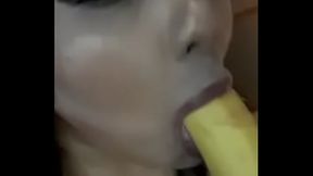 BBW Latina Gives Sultry Banana blowjob